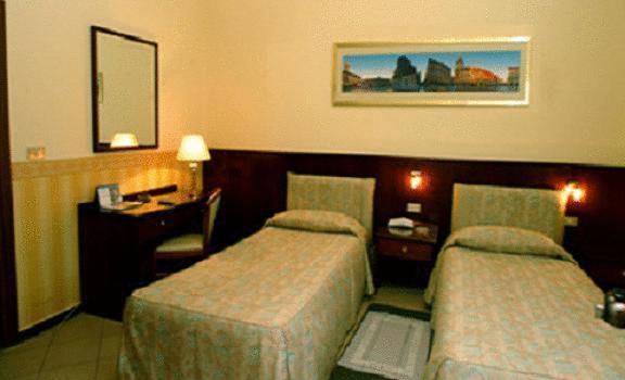 Hotel Olimpic Castel Maggiore Bilik gambar